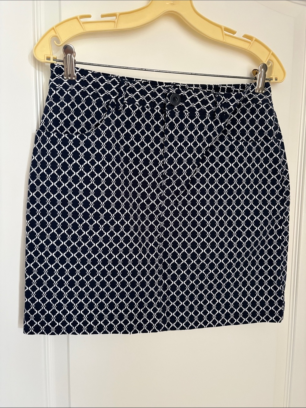 Never worn Navy Geometric Print Women's Skort